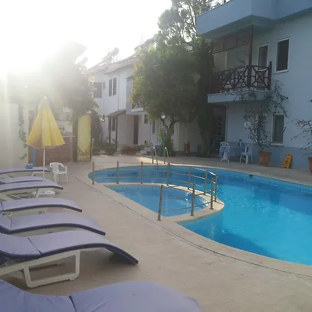Turtle Beach Bungalows Дальян