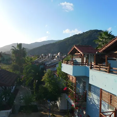 Апартаменты Turtle Beach Bungalows